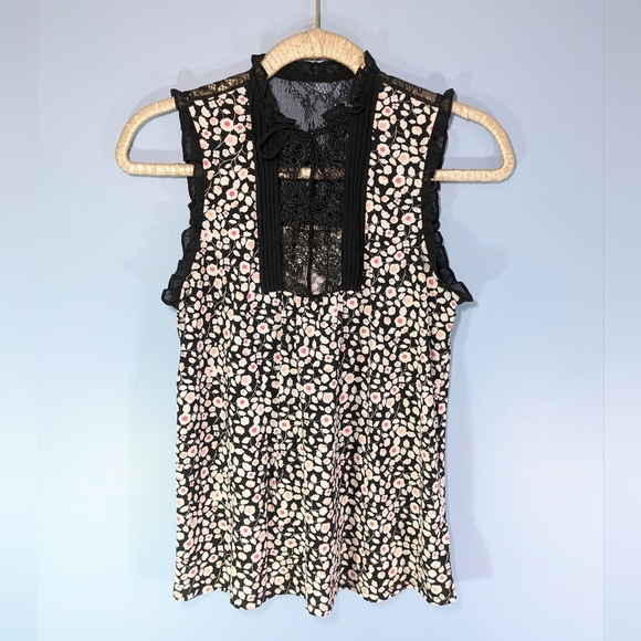 Express Floral Lace Sleeveless Top - Picture 1 of 4